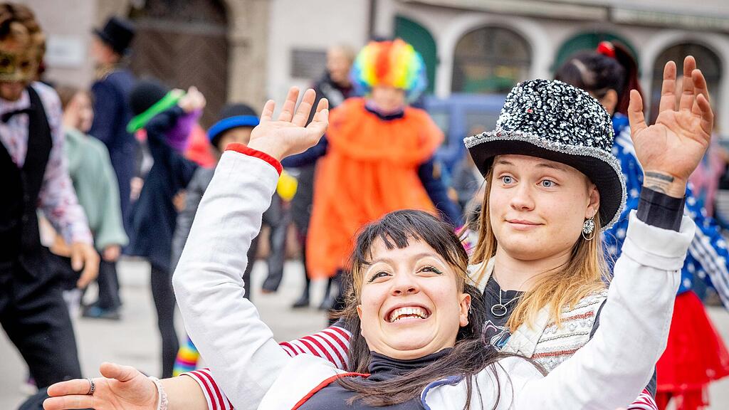 Zirkus-Walk vom Salzburger Winterfest