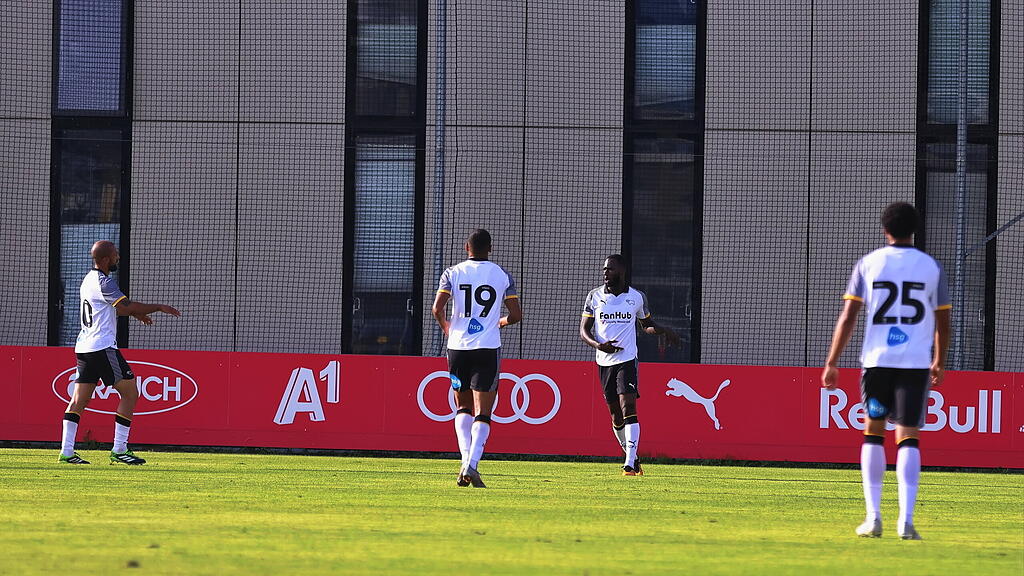 Red Bull Salzburg gegen Derby County