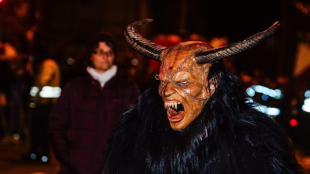 Gnigler Perchtenlauf
