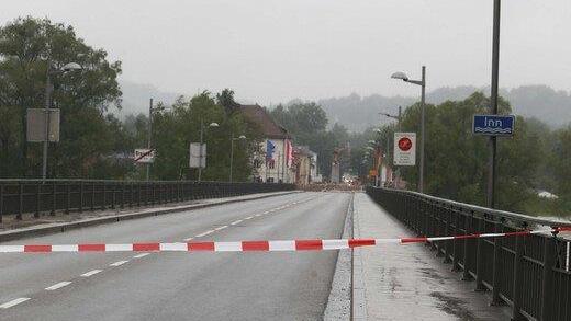 Hochwasser in Braunau: Innbrücke gesperrt