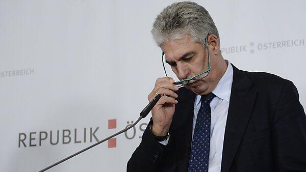 Schelling stößt bei Bayern auf taube Ohren