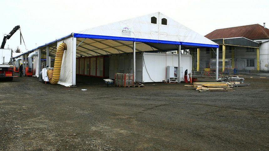 "Alte" Grenze Spielfeld wieder für Pkw passierbar