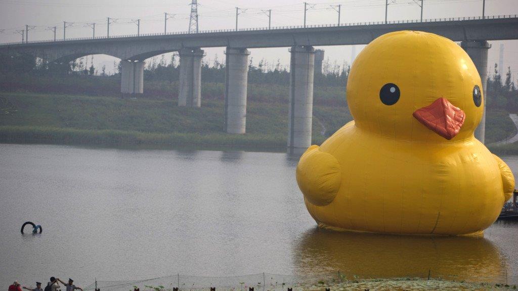 Riesen-Gummiente in China