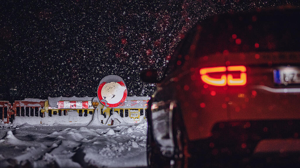 WINTEREINBRUCH IN ÖSTERREICH: SITUATION IN OSTTIROL