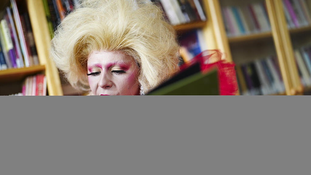 Drag-Queen-Lesung