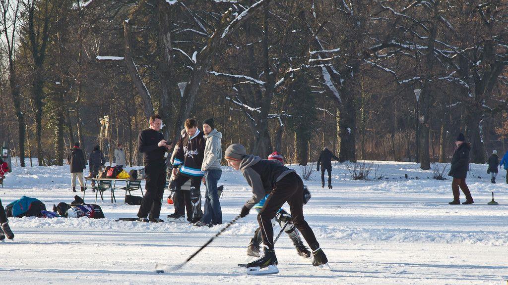 Eislaufen am Lepi-Weiher