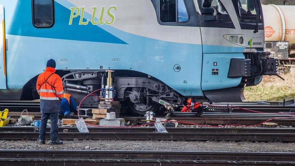 Zuggarnitur am Salzburger Hauptbahnhof entgleist II