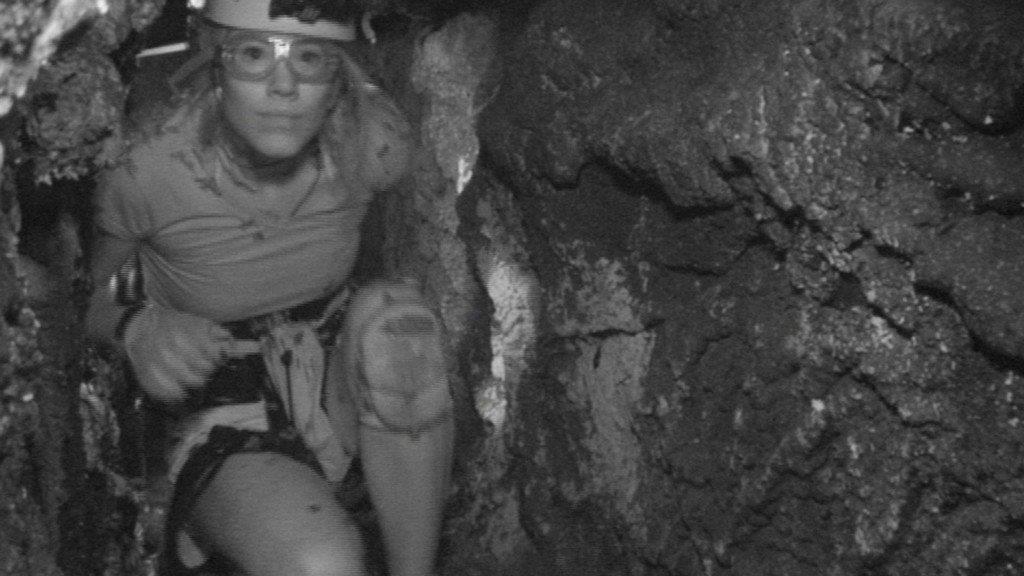 Dschungelcamp Tag 2: Larissa in der Dschungelprüfung