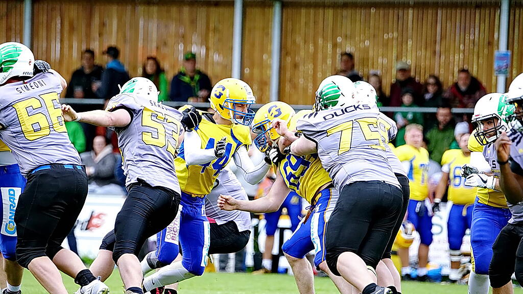 Salzburg Ducks, Football