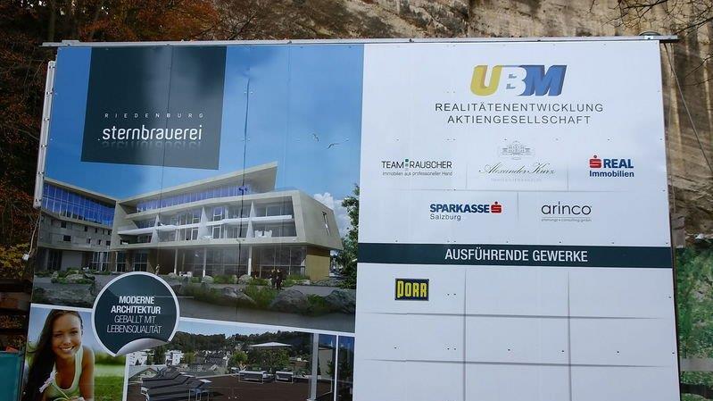 Baugrube überschwemmt