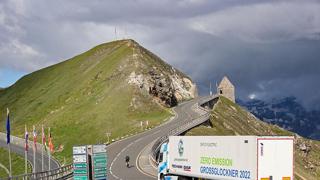 E-Lkw bezwingt Großglockner Alpenstraße