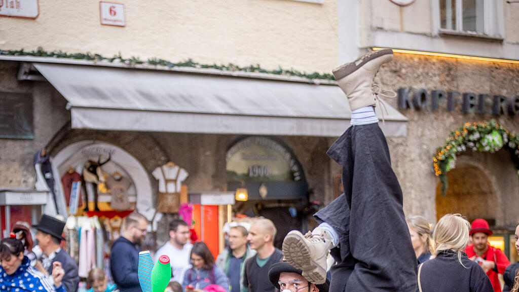 Zirkus-Walk vom Salzburger Winterfest