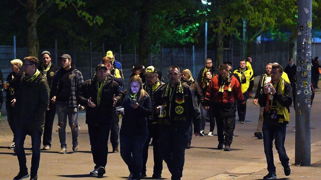 Bomben detonieren an BVB-Bus