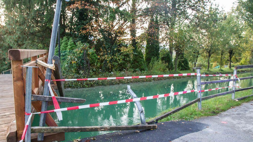 Alkolenker landet mit Pkw im Almkanal