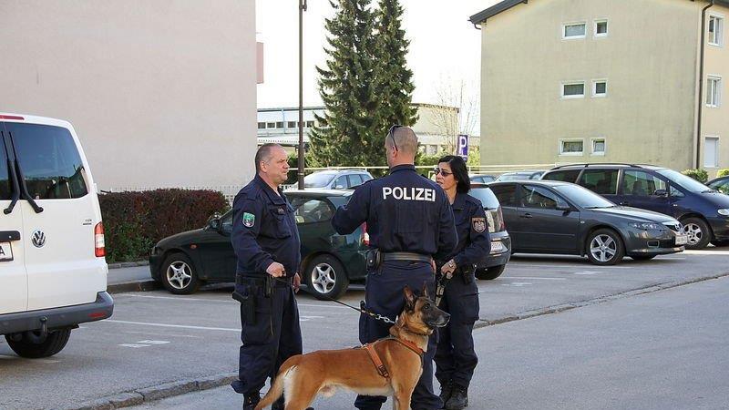 Großfahndung nach Überfall in Hallein I