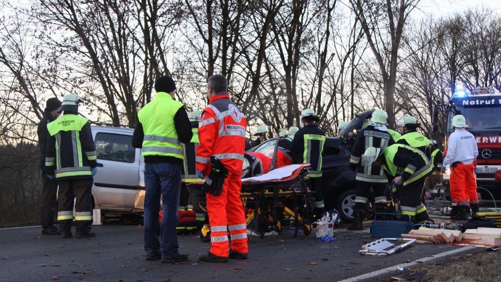 Ein Toter bei Crash auf B20, II