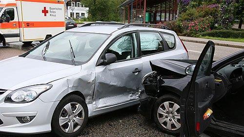 Verkehrsunfall auf B20