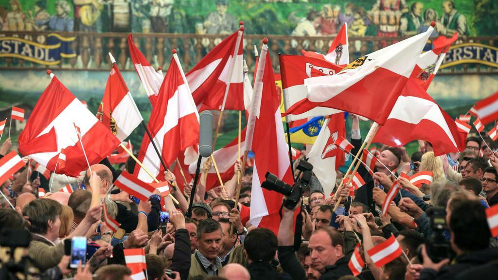 FPÖ feiert 1. Mai in Linz