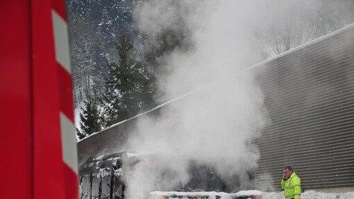 Reisebus in Vollbrand