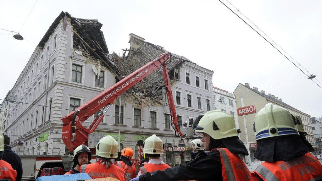 Heftige Explosion: Hauseinsturz in Wien-Fünfhaus