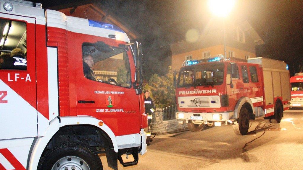 Fernseher in Flammen