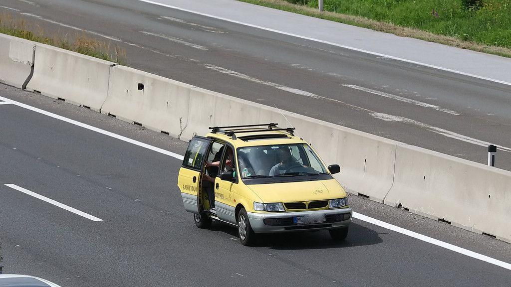 Stau nach Auffahrunfall auf A10