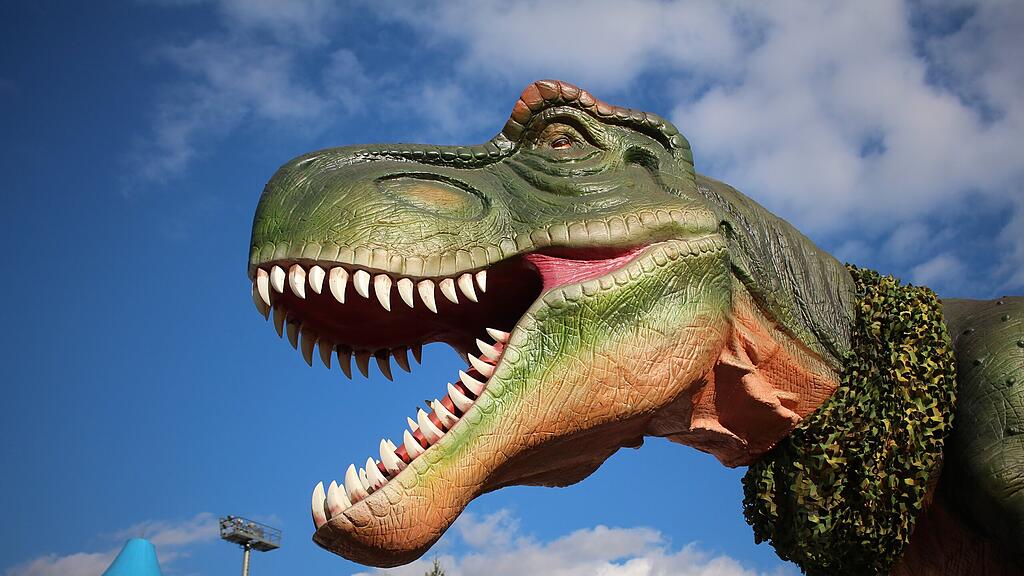"Big King Dinosaurier of Animatronic" in Bischofshofen
