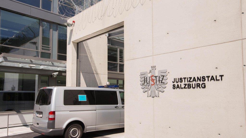 167 Häftlinge siedelten in neues Gefängnis Puch-Urstein um