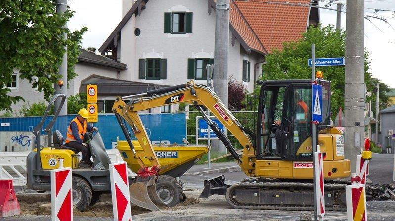 Kreisverkehr am Hans-Schmid-Platz