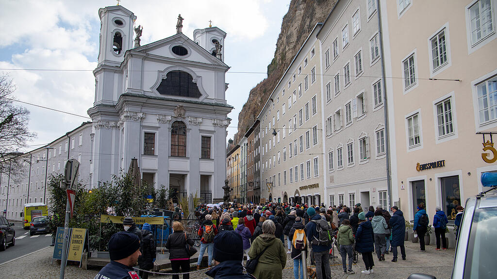Demo für Ukraine in Salzburg