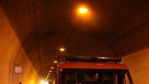 Auffahrunfall im Hieflertunnel