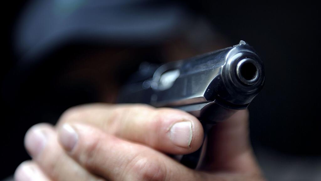 Die bewaffneten Täter sind geflüchtet. (Symbolbild)