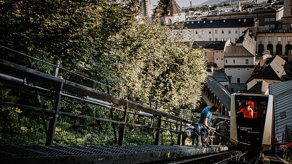 Weltrekordversuch FestungsBahn ziehen