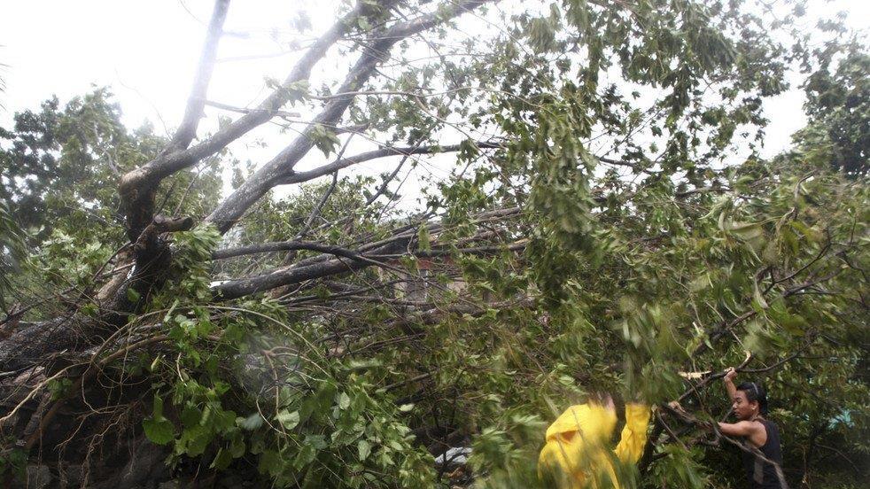 Philippinen: Taifun Haiyan verwüstet Stadt Tacloban - mindestens 100 Tote