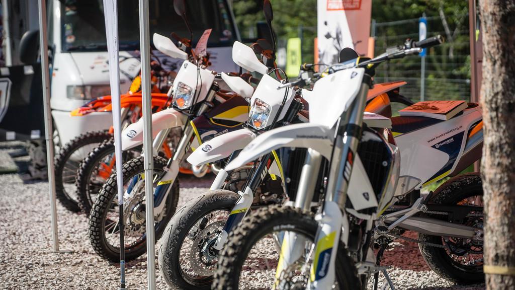 XBOWL MOTOCROSS RACE I