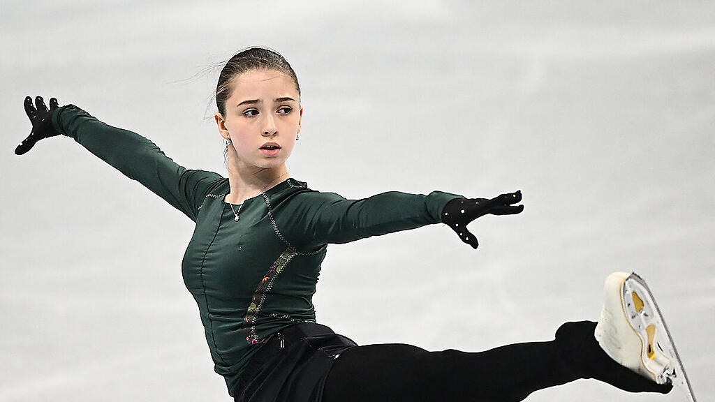Mit 15 weltbeste, aber umstrittenste Eiskunstläuferin: Kamila Walijewa