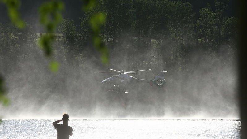 Löscharbeiten am Thumsee