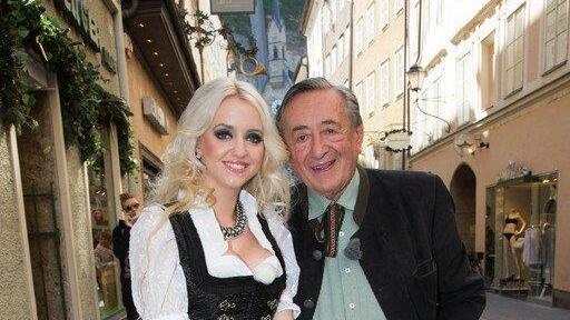 Richard Lugner und "Spatzi" im Glück
