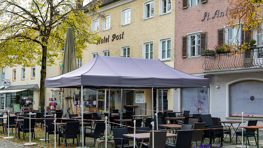 Leere Stra\u00dfen in Freilassing