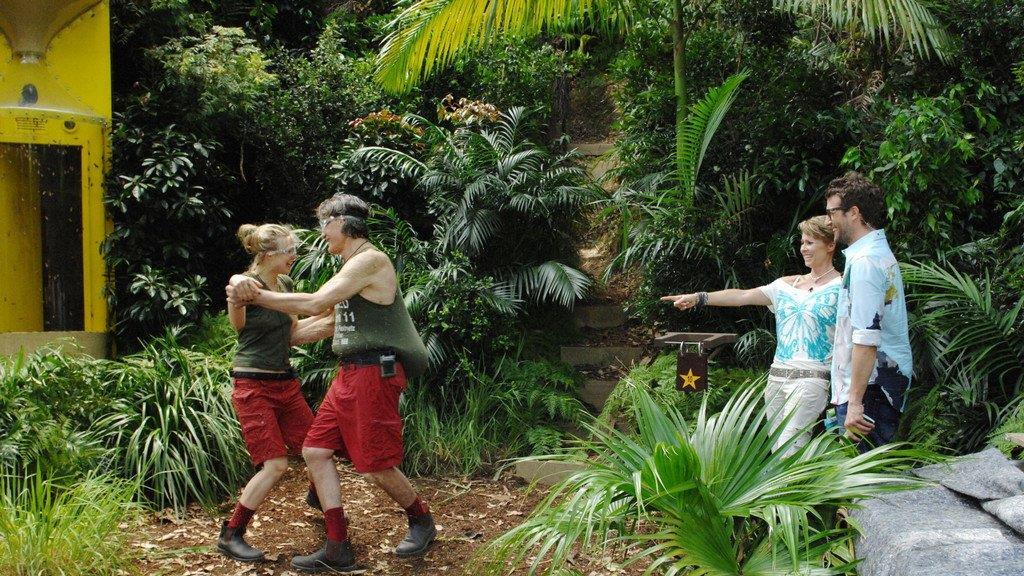 Dschungelcamp Tag 6: Larissa und Winfried in der Prüfung