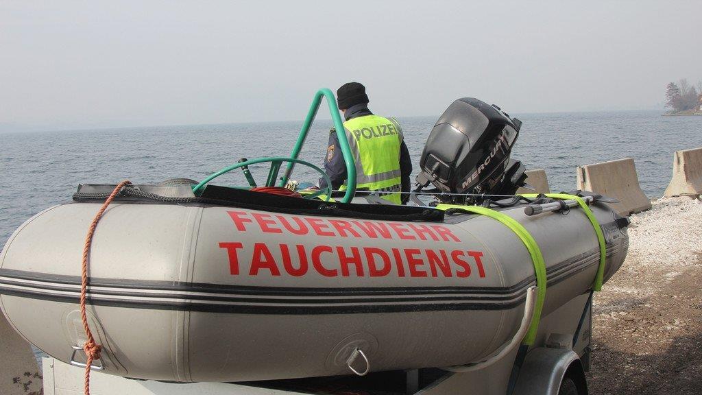 Suchaktion im Attersee