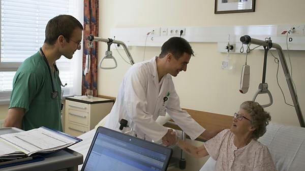 Die rüstige Patientin verließ wenige Tage nach der OP das Spital