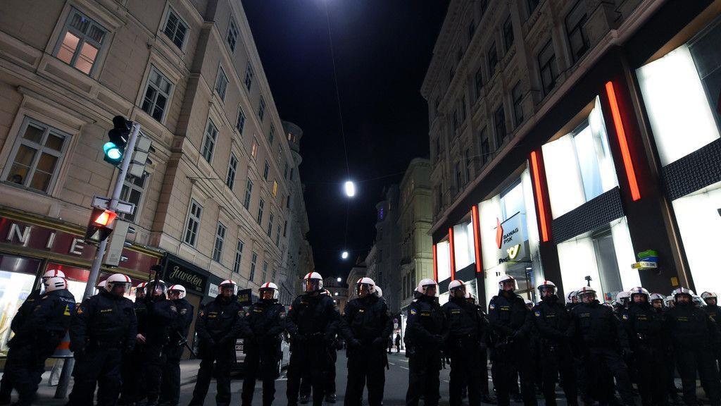 Proteste gegen Akademikerball 2016