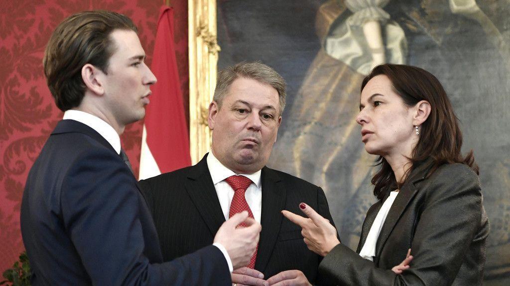 Empfang der Regierung