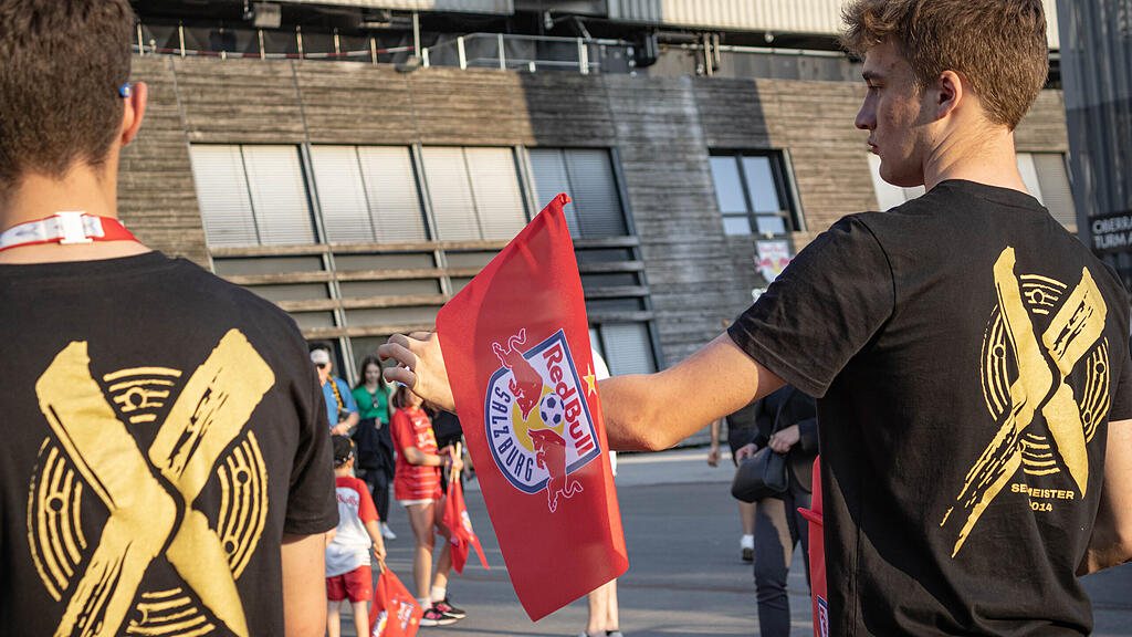 Die gro\u00dfe Meisterparty des FC RedBull Salzburg