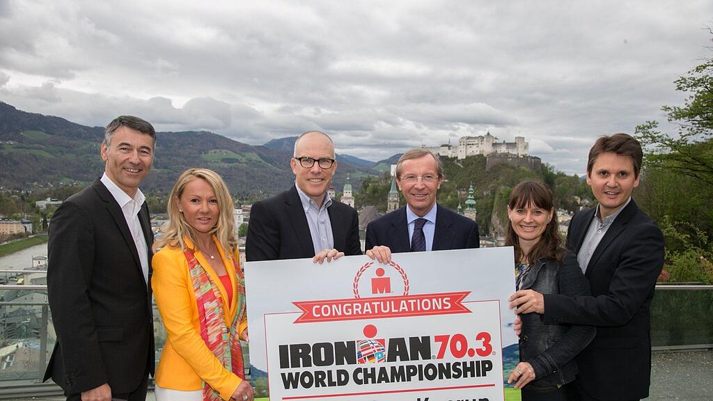v.l.n.r.: Thomas Dieckhoff (CEO IRONMAN Europa ), Mag. Renate Ecker (Geschäftsführung Zell am See-Kaprun Tourismus), Andrew Messick (Global CEO IRONMAN), Dr. Wilfried Haslauer (Landeshauptmann Salzburg), Mag. Martina Berhold (Sport-Landesrätin Salzburg) und Andreas Winkelhofer (Marketingleitung SalzburgerLand Tourismus).