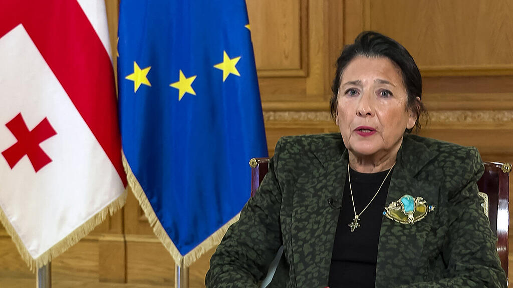 Präsidentin Zurabishvili soll bei Wahlermittlungen aussagen