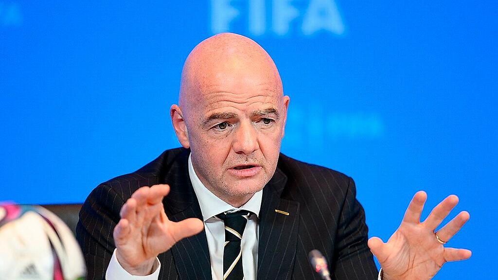 Infantino spürt harten Widerstand der UEFA
