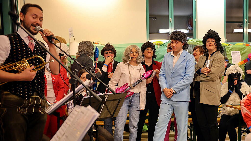 Maskenball der Feuerwehr Bad Vigaun