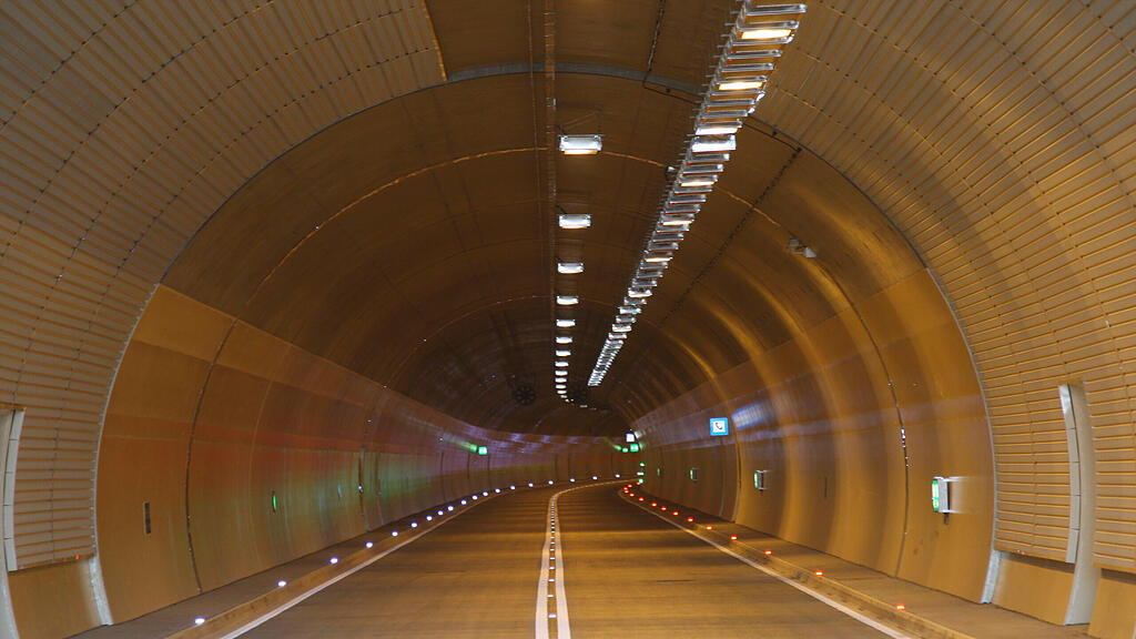tunnel300709004.jpg